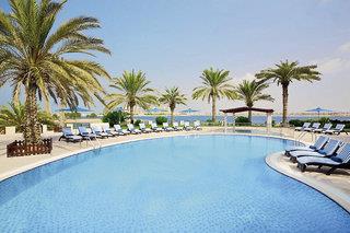 Hilton Al Hamra Beach & Golf Resort